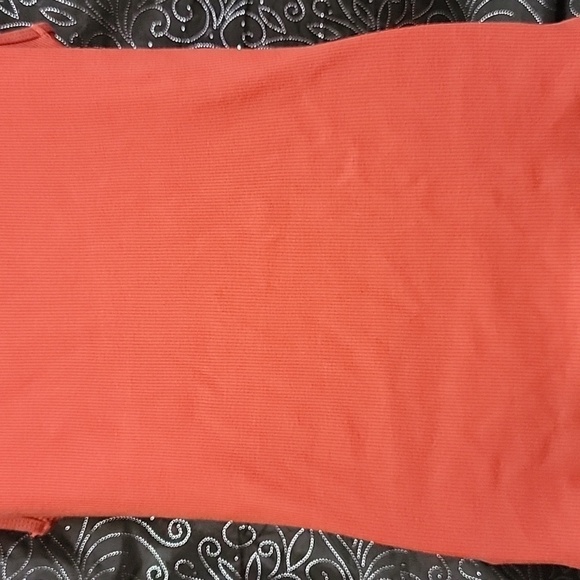 Pout Shirt woman's size XL - Picture 11 of 12